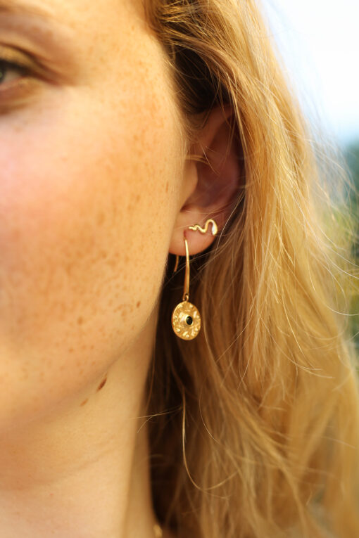 Boucles d'oreilles plaqué or et pierre noire 2