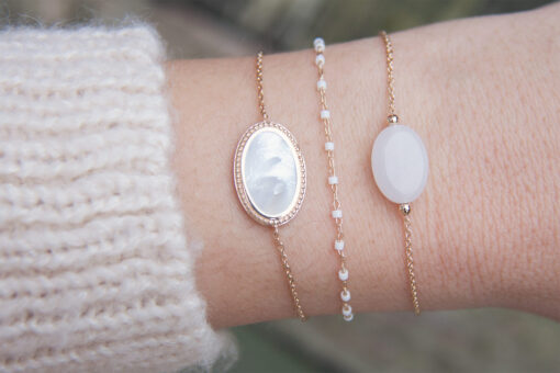 Bracelet perlé blanc en plaqué or 2