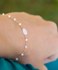 Bracelet perlé blanc perle centrale 10