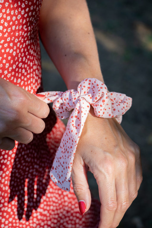 Heliboo scrunchie with red polka dot print 8