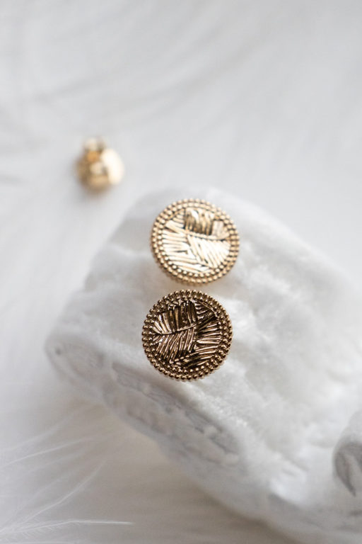 Gold plated detailed round studs 4