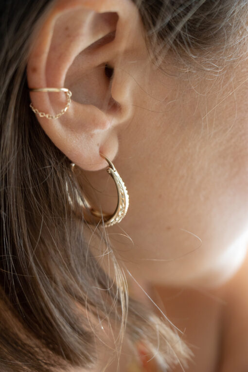 Gold-plated 1 chain ear cuff 2