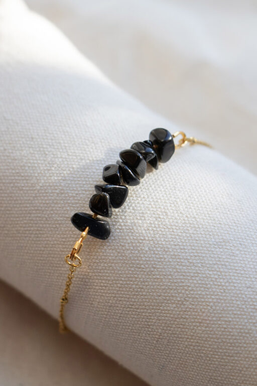 Black and gold Yuna bracelet 6