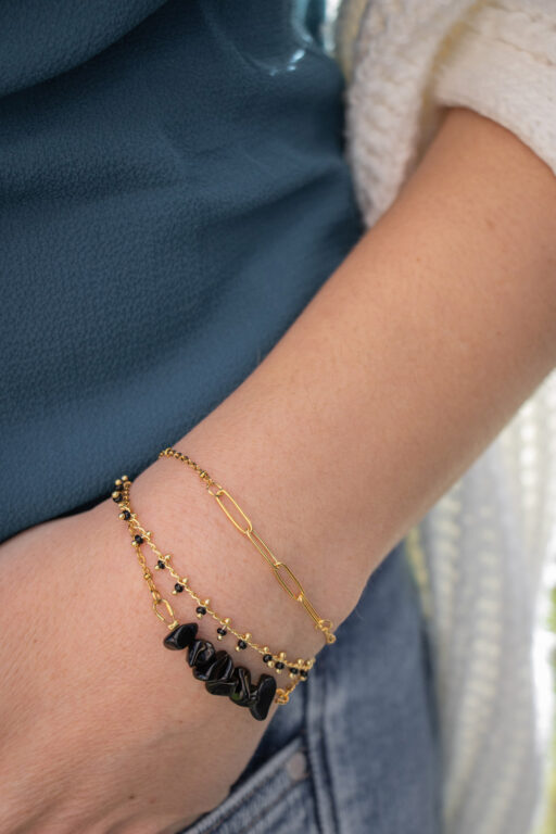 Black and gold Yuna bracelet 4