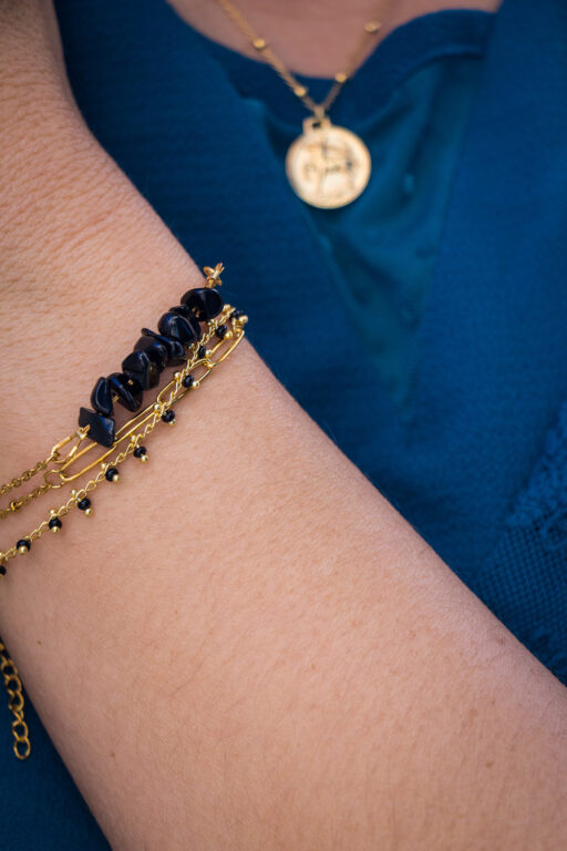 Black and gold Yuna bracelet 2