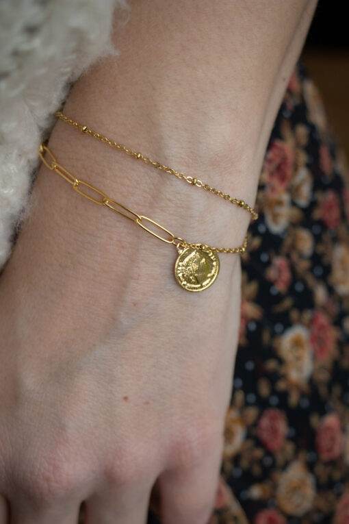 Golden Apolline bracelet 2