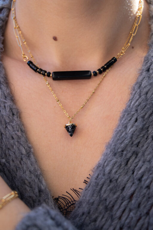Arya black short necklace 7