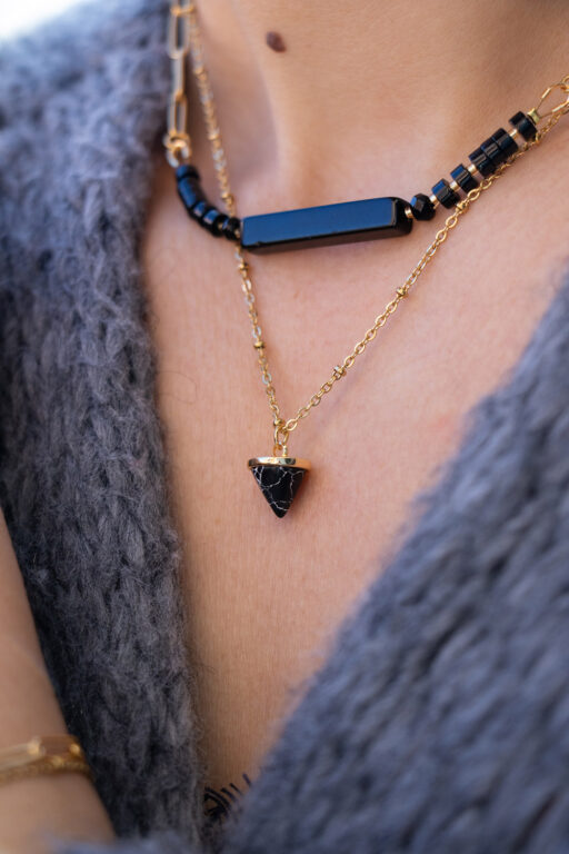 Arya black short necklace 6