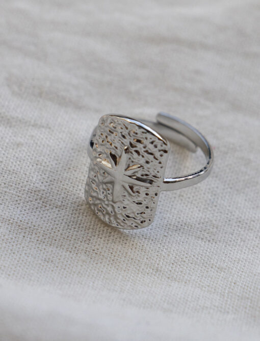 Star Hammered Ring - Silver 2