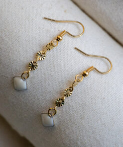 Golden Clémence earrings. 7
