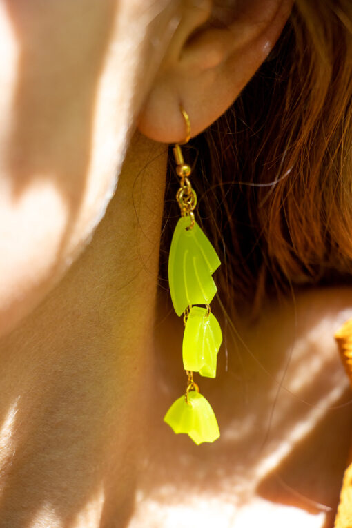 Three hanging leaf earrings - Several colors 1